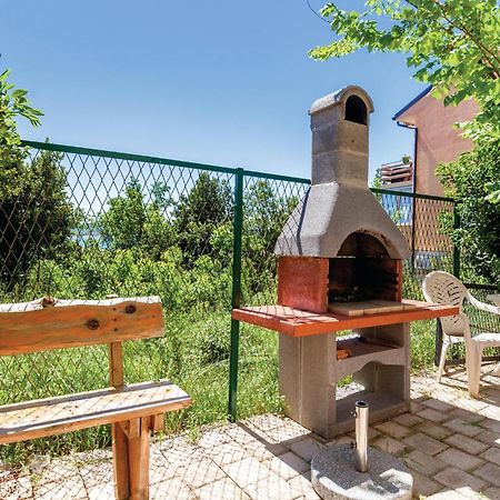 Beautiful Apartment In Crikvenica With Kitchen מראה חיצוני תמונה