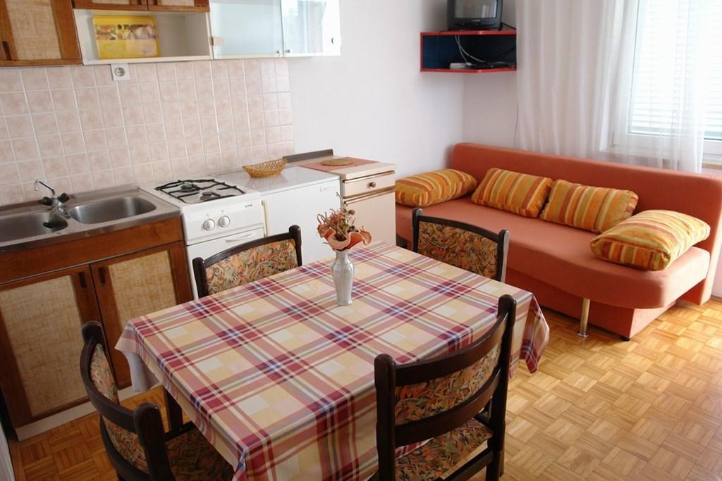 Beautiful Apartment In Crikvenica With Kitchen חדר תמונה